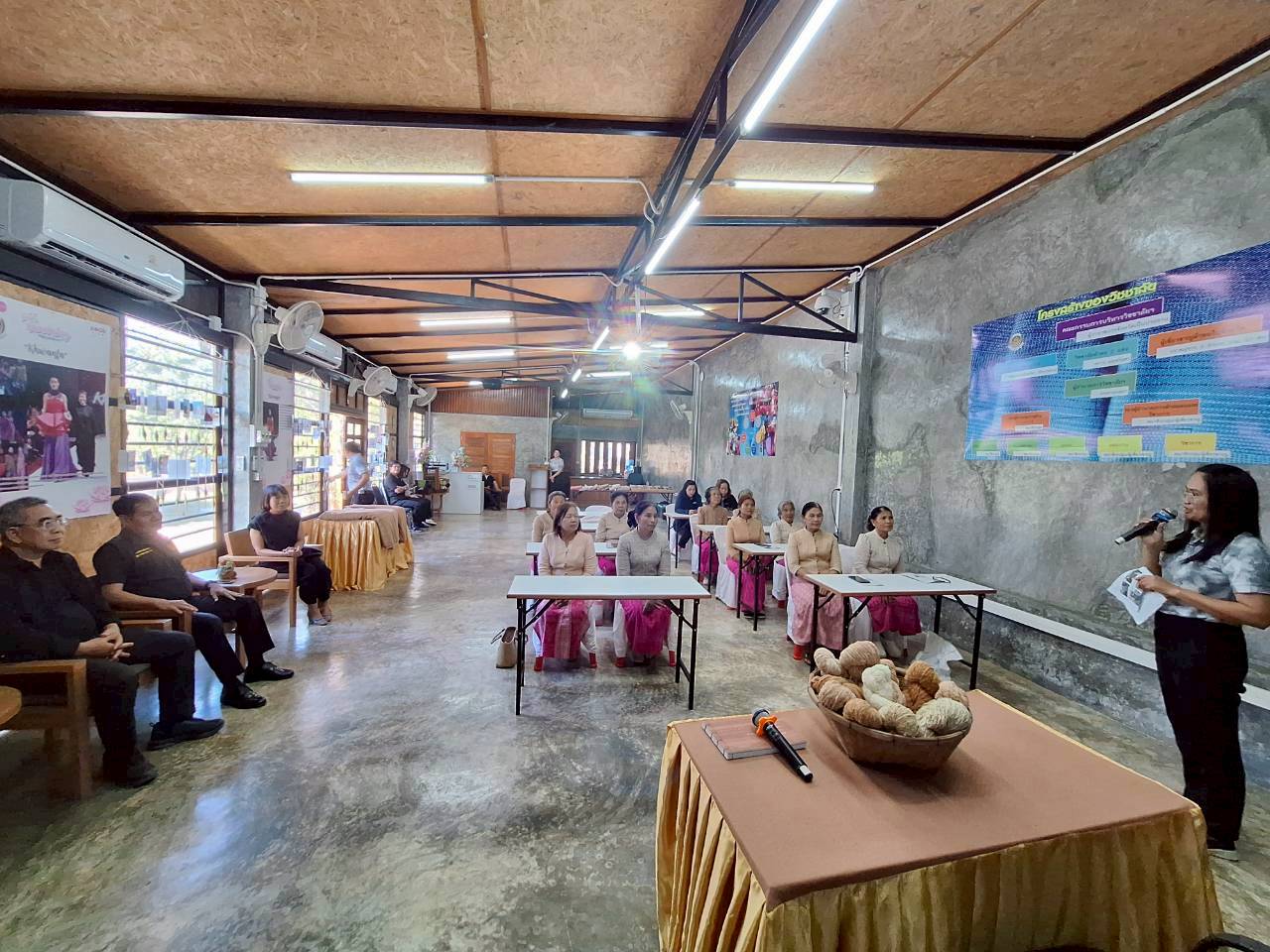 title - ผู้ตรวจราชการ ส.ป.ก. ประชุมตรวจราชการและติดตามความก้าวหน้าผลการดำเนินงานตามแผนการตรวจราชการของผู้ตรวจราชการสำนักงานการปฏิรูปที่ดินเพื่อเกษตรกรรม ประจำปีงบประมาณ พ.ศ. 2569 รอบที่ 1 เขตตรวจราชการที่ 10 จังหวัดหนองบัวลำภู 